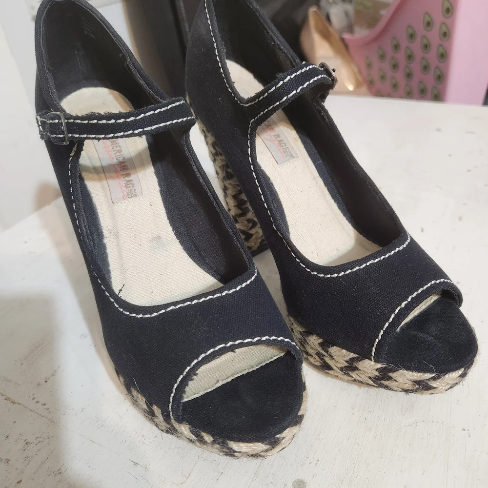 American Rag Black and Tan Platform Heels